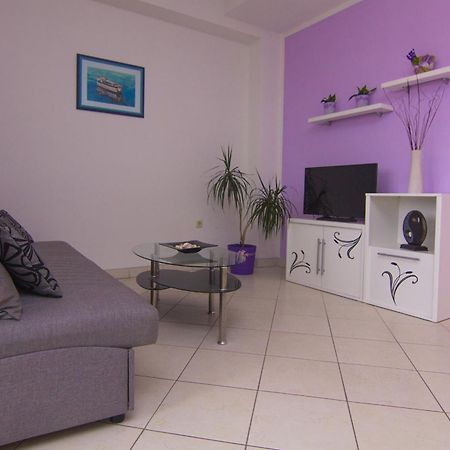 Apartments Dario Крк Екстер'єр фото