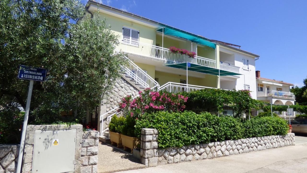 Apartments Dario Крк Екстер'єр фото