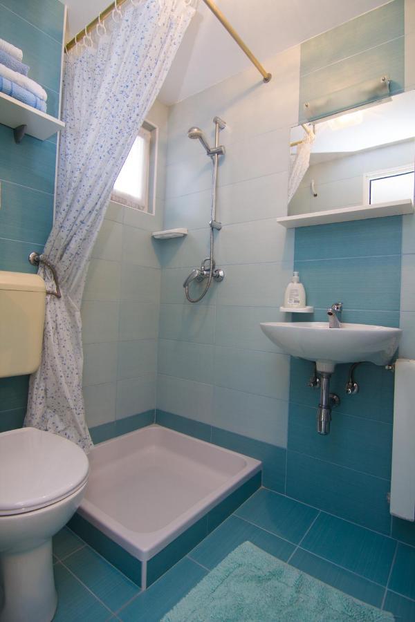 Apartments Dario Крк Екстер'єр фото