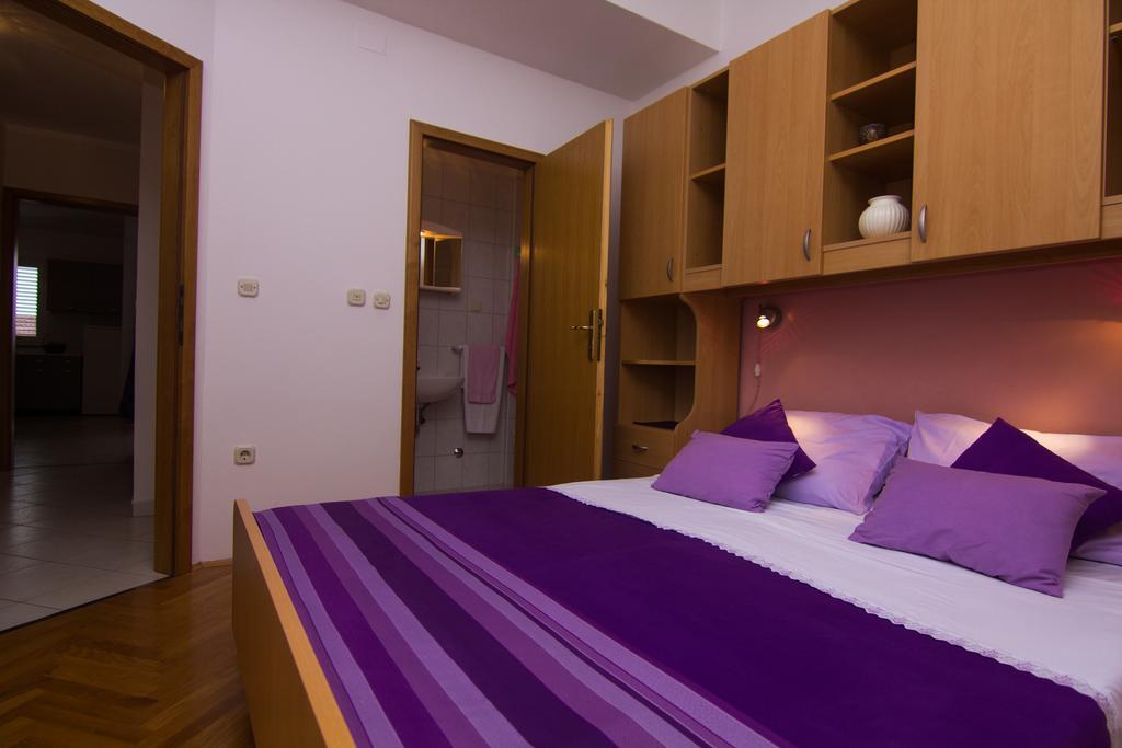 Apartments Dario Крк Екстер'єр фото